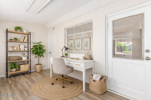 4016 E INDIANOLA Avenue, Phoenix, AZ 85018