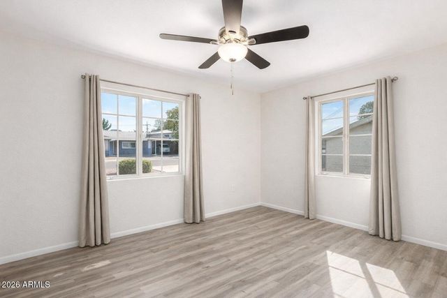 4016 E INDIANOLA Avenue, Phoenix, AZ 85018