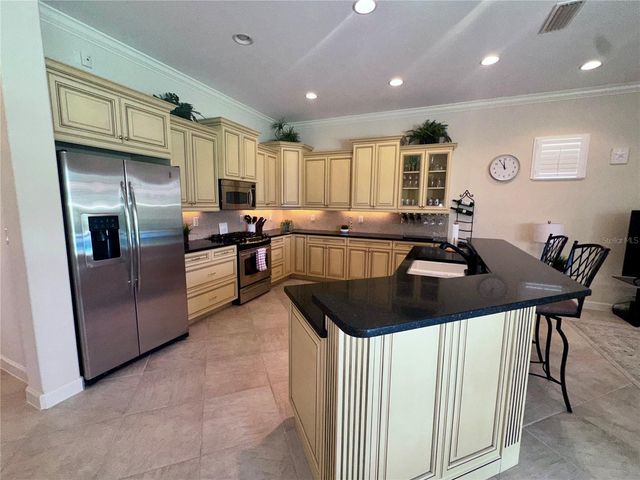 194 MONTELLUNA DRIVE, Nokomis, FL 34275