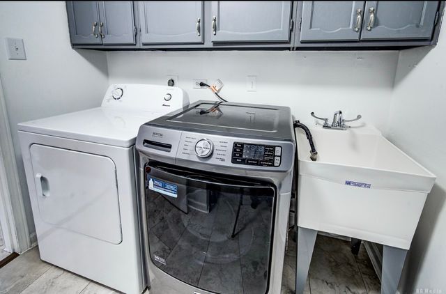 11045 S Theresa Circle 2B, Palos Hills, IL 60465
