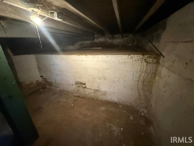 1922 Leer Street, South Bend, IN 46613