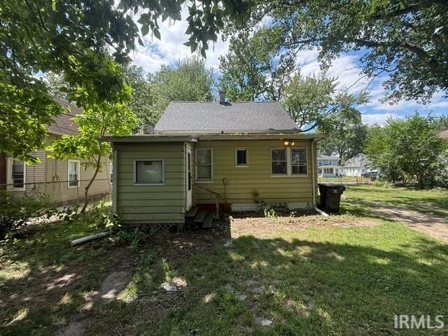 1922 Leer Street, South Bend, IN 46613