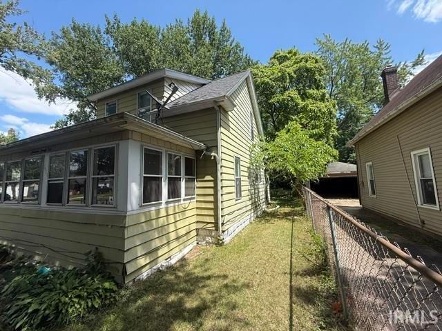 1922 Leer Street, South Bend, IN 46613