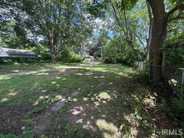 1922 Leer Street, South Bend, IN 46613