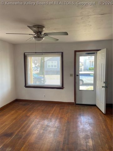 521 21st Street, Dunbar, WV 25064