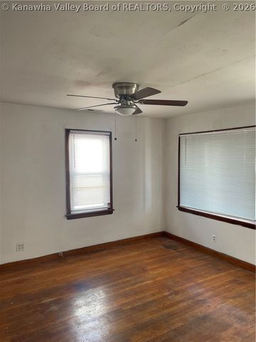 521 21st Street, Dunbar, WV 25064