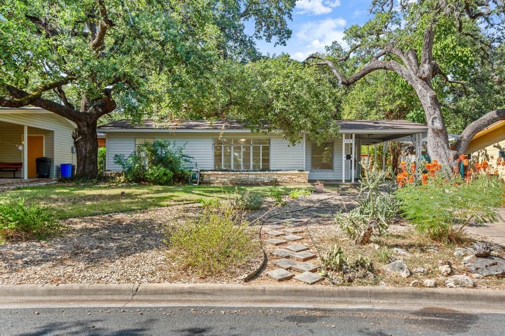 1207 Southwood RD, Austin, TX 78704