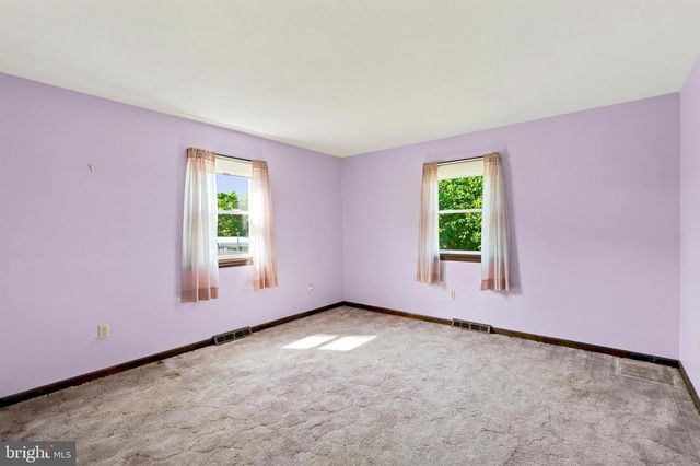 2029 HOFFMANSVILLE RD, Frederick, PA 19435