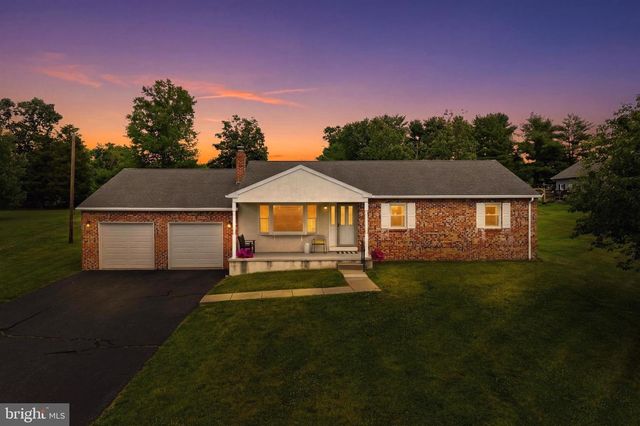2029 HOFFMANSVILLE RD, Frederick, PA 19435