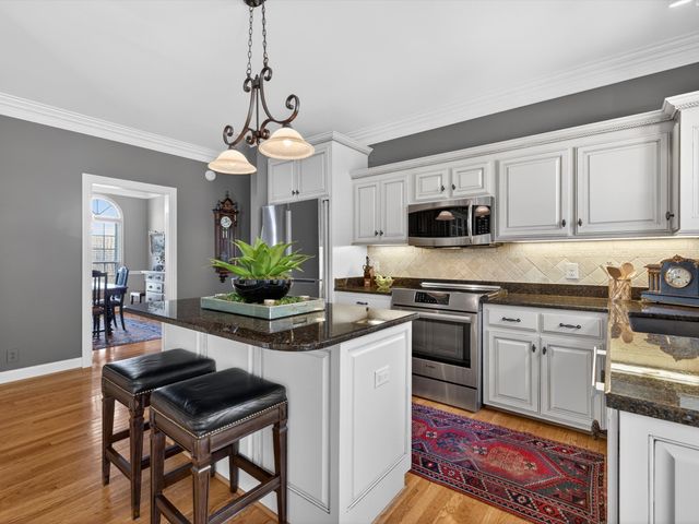 9450 Foothills Ct, Brentwood, TN 37027