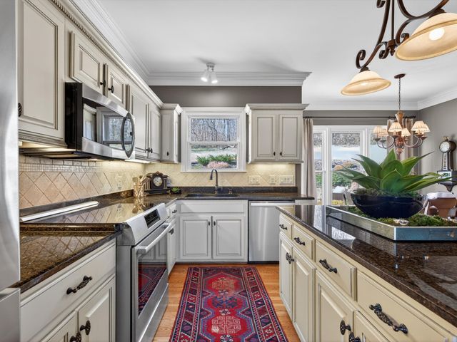 9450 Foothills Ct, Brentwood, TN 37027