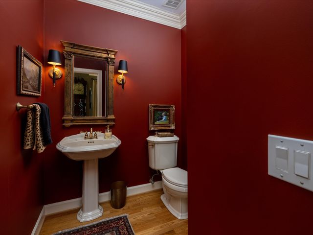 9450 Foothills Ct, Brentwood, TN 37027