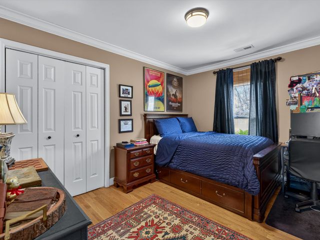 9450 Foothills Ct, Brentwood, TN 37027