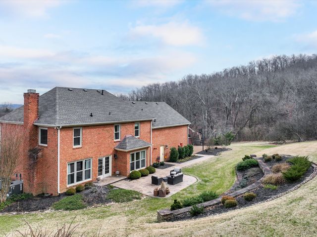 9450 Foothills Ct, Brentwood, TN 37027