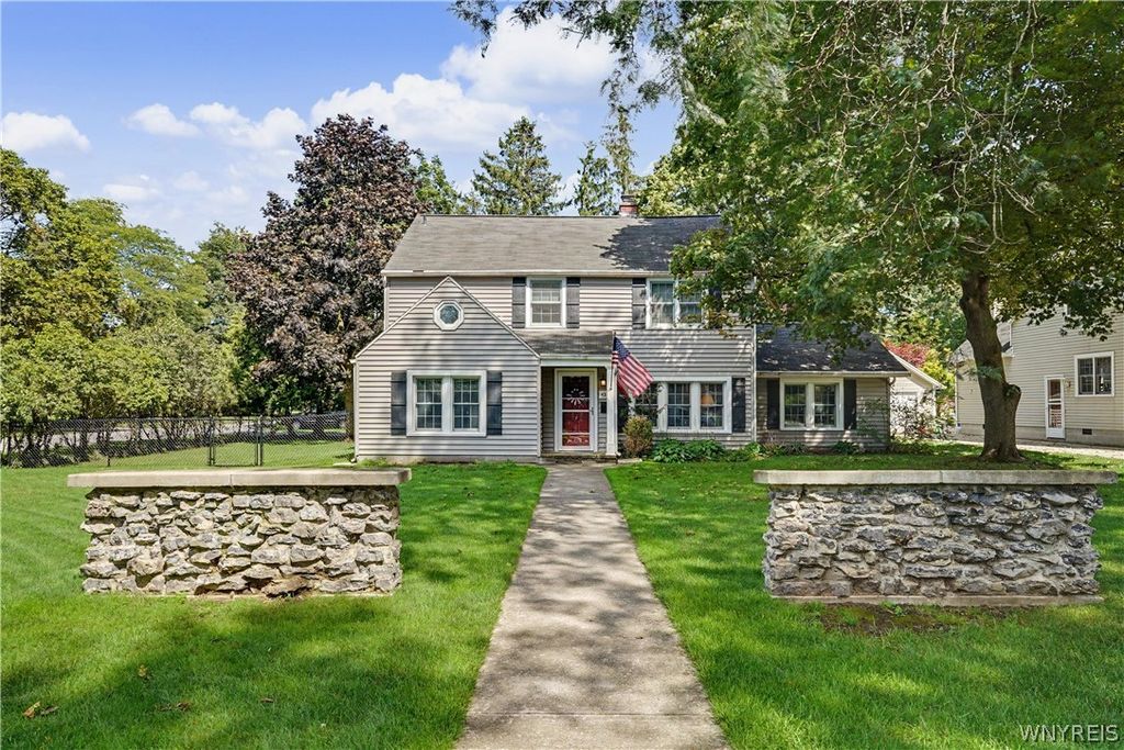 4311 Wildwood Drive, Clarence, NY 14221