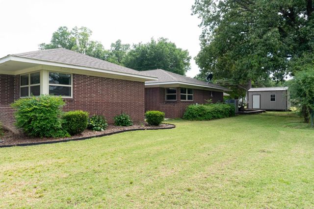 402 W Hoyle, Hazen, AR 72064