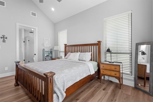 210 Dollie Road, Grandview, TX 76050