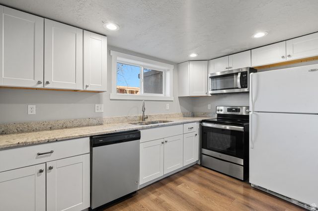 652 W GARDENIA DR, Midvale, UT 84047