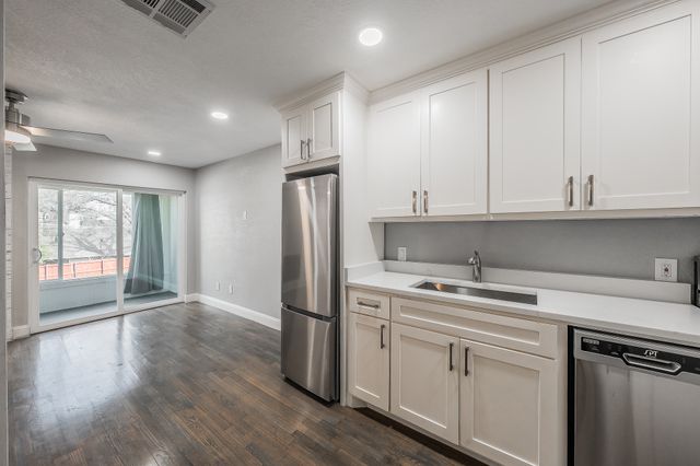 5757 Martel Avenue B08, Dallas, TX 75206