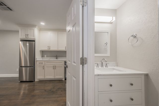 5757 Martel Avenue B08, Dallas, TX 75206