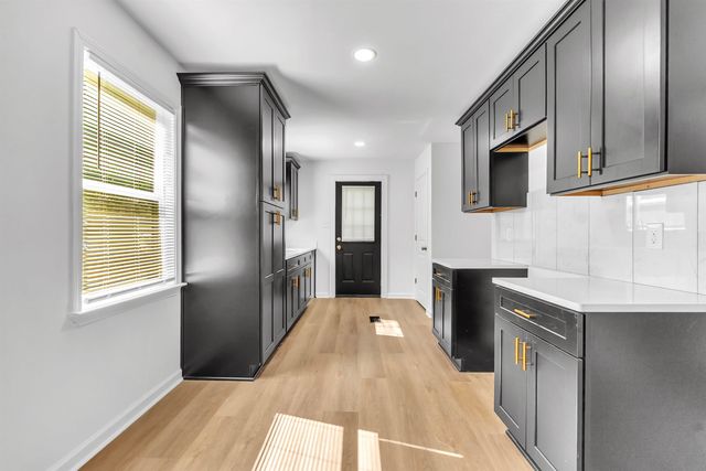 3215 UNIVERSITY ST, Memphis, TN 38127