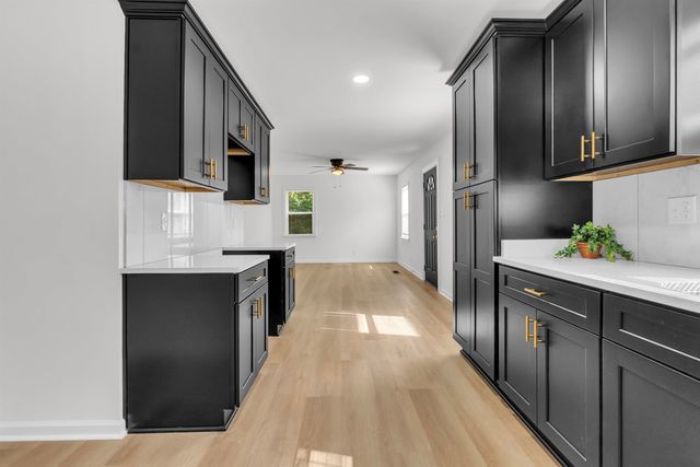 3215 UNIVERSITY ST, Memphis, TN 38127