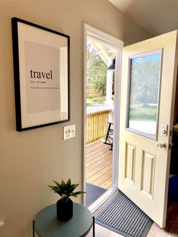 3877 Laurel St, St Augustine, FL 32084