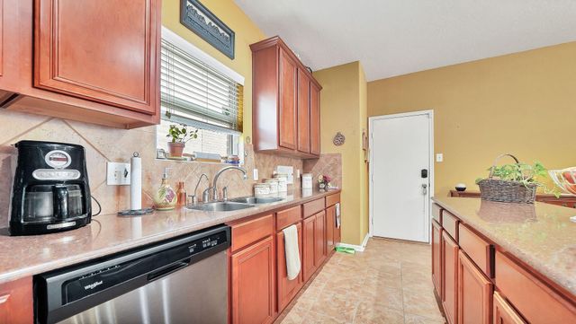 692 Casual Lane, League City, TX 77573