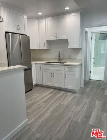 3115 Ivy Street, Los Angeles, CA 90034