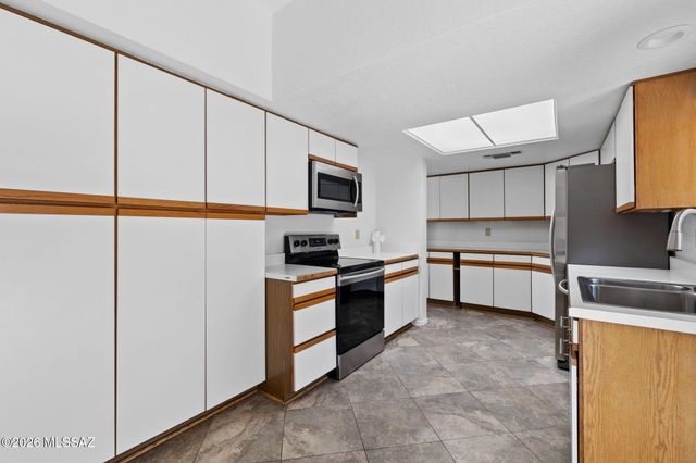 3362 N Carrywood Drive, Tucson, AZ 85712