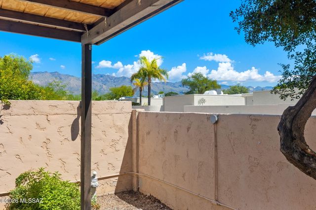 3362 N Carrywood Drive, Tucson, AZ 85712