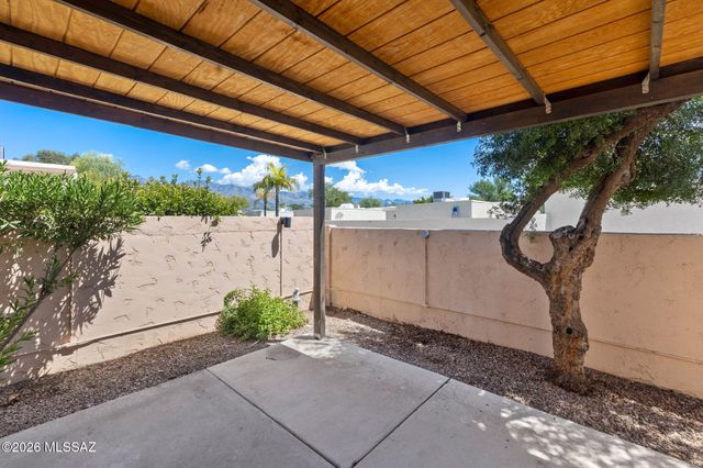 3362 N Carrywood Drive, Tucson, AZ 85712
