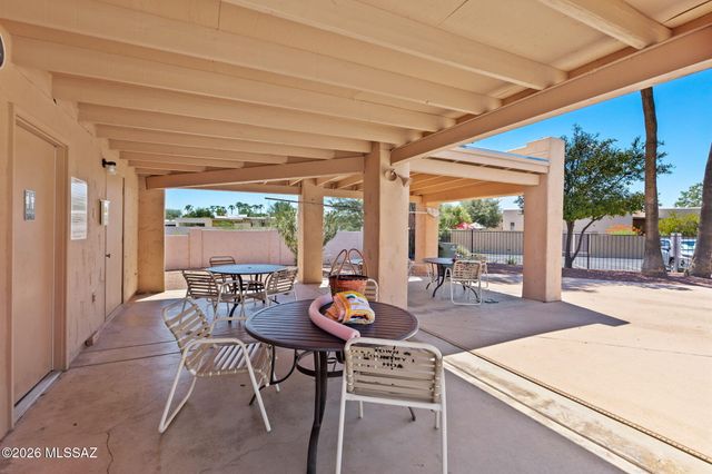 3362 N Carrywood Drive, Tucson, AZ 85712
