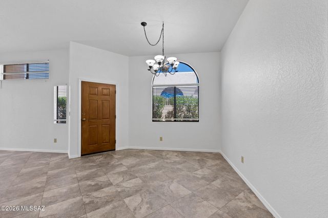 3362 N Carrywood Drive, Tucson, AZ 85712