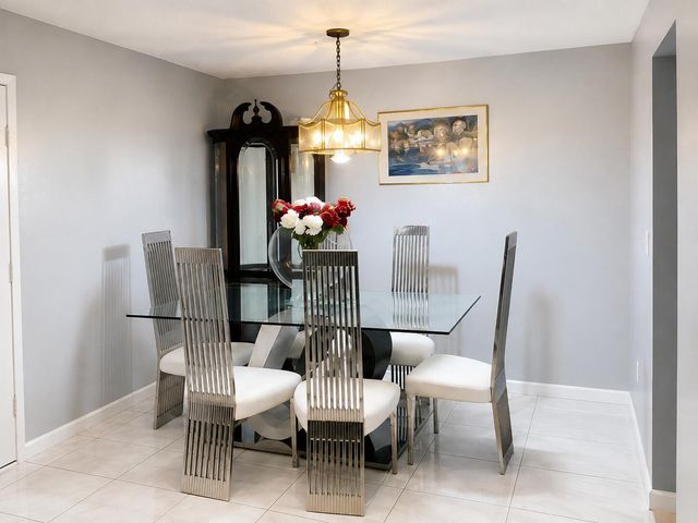 9780 PINEAPPLE TREE Drive 207, Boynton Beach, FL 33436