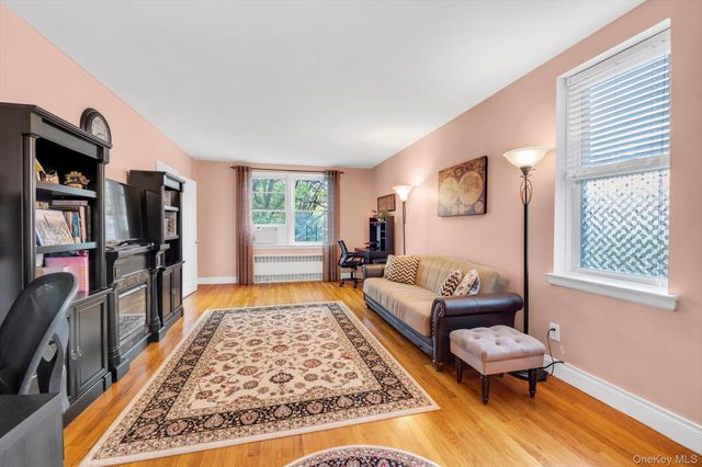 102-55 67 Drive 4A, Forest Hills, NY 11375