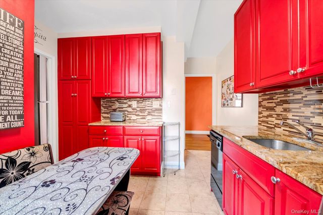 102-55 67 Drive 4A, Forest Hills, NY 11375