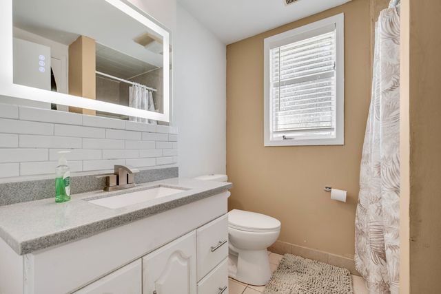 8218 170th Street, Tinley Park, IL 60477