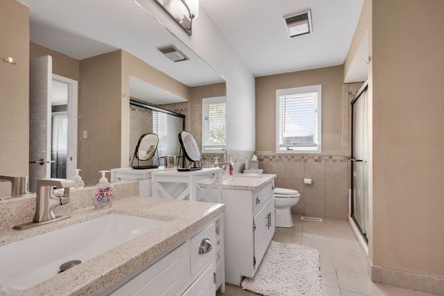 8218 170th Street, Tinley Park, IL 60477