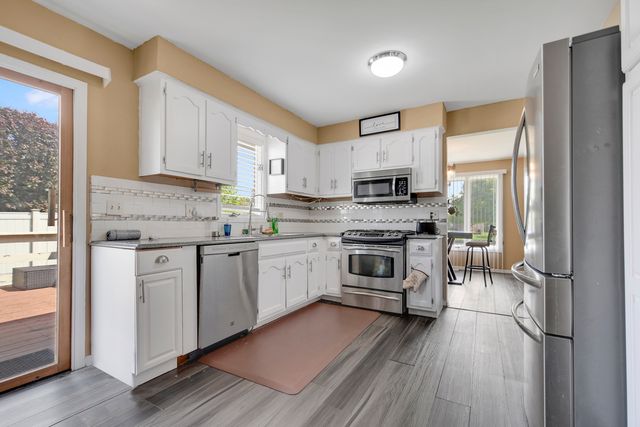 8218 170th Street, Tinley Park, IL 60477