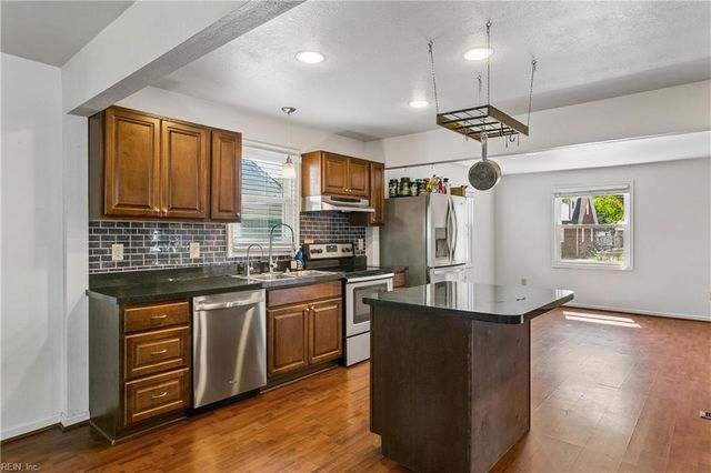 428 Shenandoah RD, Hampton, VA 23661