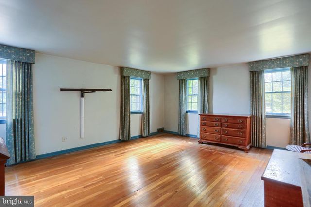 727 ARLINGTON RD, Camp Hill, PA 17011