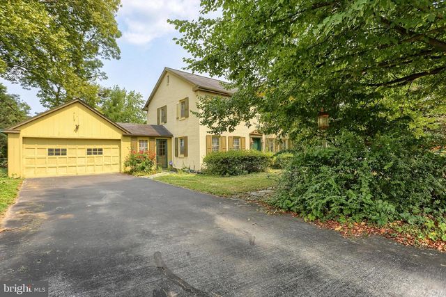 727 ARLINGTON RD, Camp Hill, PA 17011