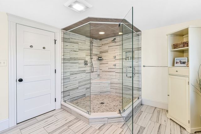 58 Metropolitan Ave 2, Boston, MA 02131