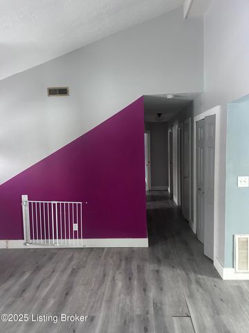 10920 Oak Harbor Dr, Louisville, KY 40299