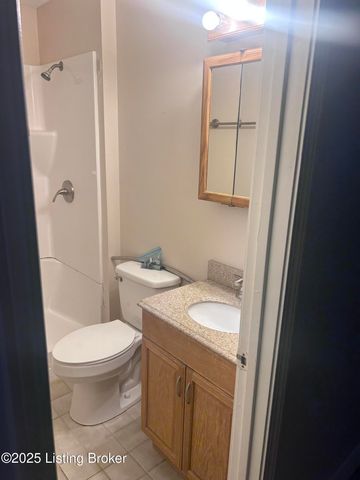 10920 Oak Harbor Dr, Louisville, KY 40299