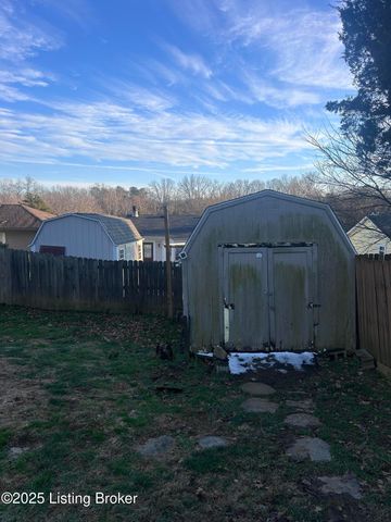 10920 Oak Harbor Dr, Louisville, KY 40299