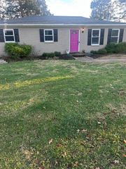 10920 Oak Harbor Dr, Louisville, KY 40299