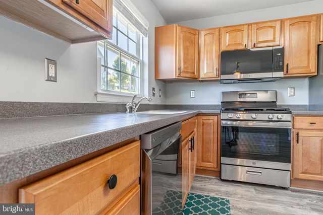 271 COURTNEY CT, Spring Grove, PA 17362