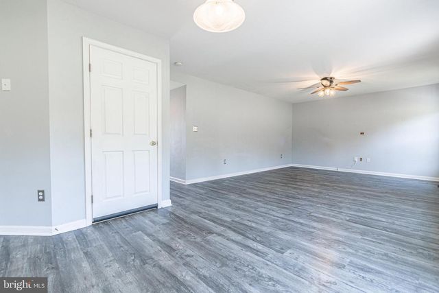 271 COURTNEY CT, Spring Grove, PA 17362